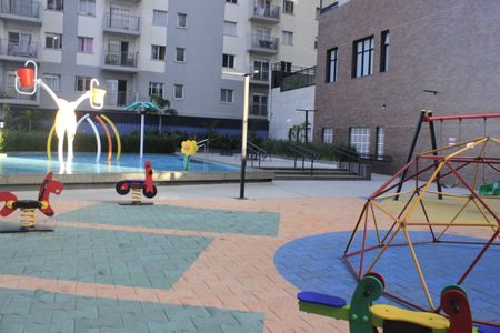 Apartamento à venda com 71m², 2 quartos e 1 vagaÁrea comum