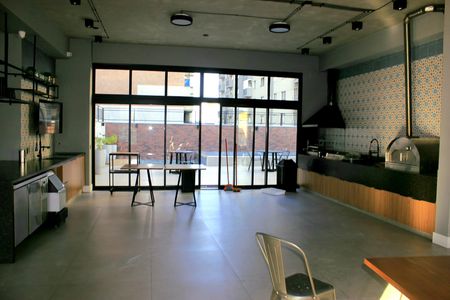 Apartamento à venda com 71m², 2 quartos e 1 vagaÁrea comum