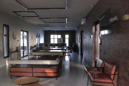 Apartamento à venda com 71m², 2 quartos e 1 vagaÁrea comum