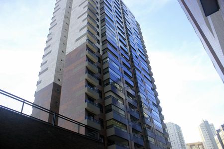 Apartamento à venda com 71m², 2 quartos e 1 vagaFachada 