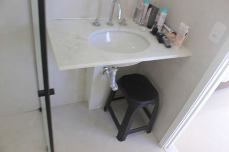 Apartamento à venda com 71m², 2 quartos e 1 vagaBanheiro da Suíte