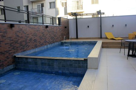 Apartamento à venda com 71m², 2 quartos e 1 vagaÁrea comum