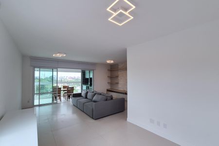 Apartamento à venda com 130m², 3 quartos e 4 vagasSala