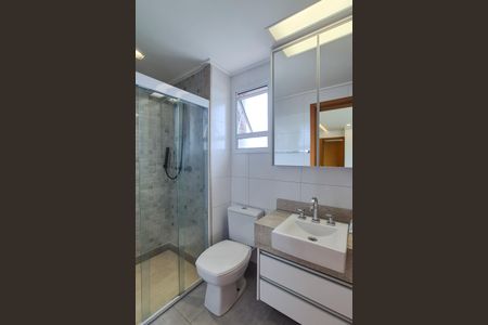 Apartamento à venda com 130m², 3 quartos e 4 vagasBanheiro da Suíte 1