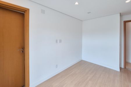 Apartamento à venda com 130m², 3 quartos e 4 vagasSuíte 2