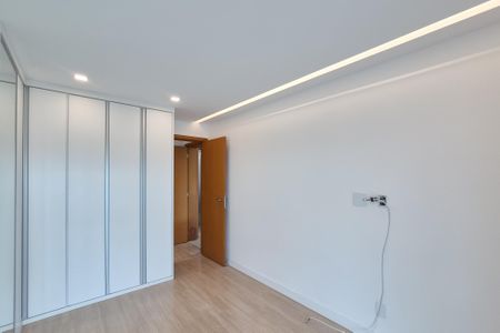 Apartamento à venda com 130m², 3 quartos e 4 vagasSuíte 1