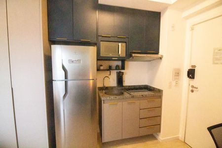 Cozinha de kitnet/studio à venda com 1 quarto, 23m² em Santo Amaro, São Paulo