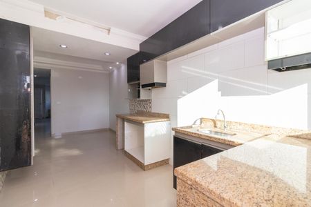 Casa para alugar com 150m², 3 quartos e 3 vagas Casa para alugar com 150m², 3 quartos e 3 vagasCozinha