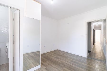 Casa para alugar com 150m², 3 quartos e 3 vagas Casa para alugar com 150m², 3 quartos e 3 vagasSuíte