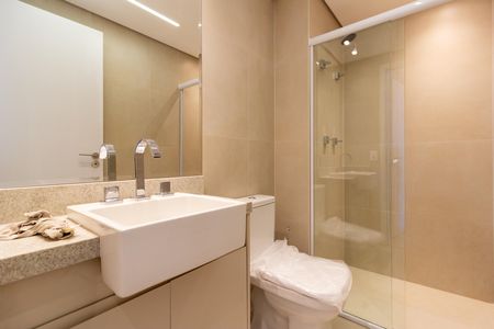 Apartamento à venda com 186m², 4 quartos e 3 vagas Apartamento à venda com 186m², 4 quartos e 3 vagasBanheiro da Suíte 1