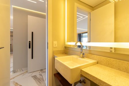 Apartamento à venda com 186m², 4 quartos e 3 vagas Apartamento à venda com 186m², 4 quartos e 3 vagasLavabo