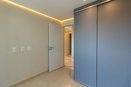 Apartamento à venda com 186m², 4 quartos e 3 vagas Apartamento à venda com 186m², 4 quartos e 3 vagasQuarto