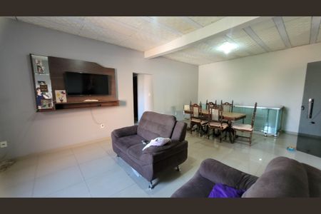 Sala de casa à venda com 5 quartos, 96m² em Novo Horizonte, Betim