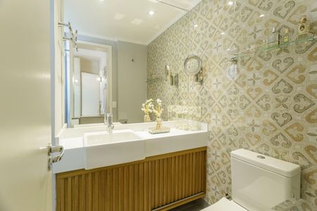 Apartamento para alugar com 130m², 2 quartos e 2 vagasBanheiro da Suíte