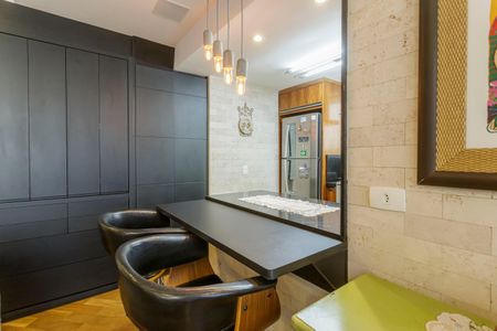 Apartamento para alugar com 130m², 2 quartos e 2 vagasCozinha