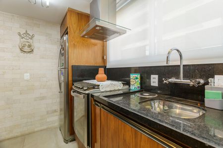 Apartamento para alugar com 130m², 2 quartos e 2 vagasCozinha
