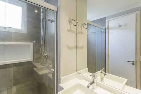 Apartamento para alugar com 130m², 2 quartos e 2 vagasBanheiro da Suíte