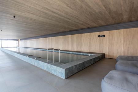Apartamento à venda com 76m², 2 quartos e 2 vagasÁrea comum - Piscina Coberta