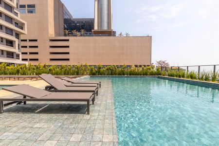 Apartamento à venda com 76m², 2 quartos e 2 vagasÁrea comum - Piscina