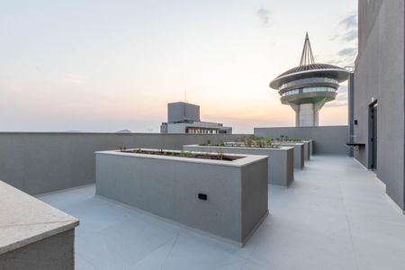 Apartamento à venda com 76m², 2 quartos e 2 vagasRooftop