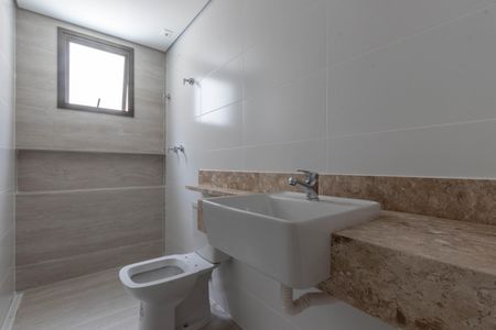 Apartamento à venda com 214m², 3 quartos e 2 vagas Apartamento à venda com 214m², 3 quartos e 2 vagasBanheiro