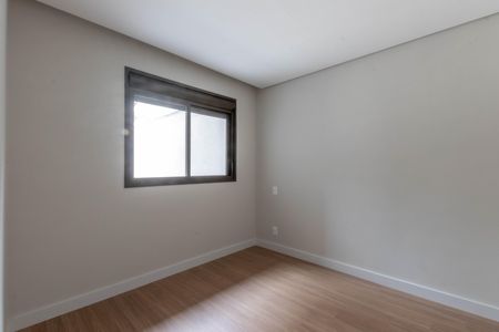 Apartamento à venda com 214m², 3 quartos e 2 vagas Apartamento à venda com 214m², 3 quartos e 2 vagasQuarto 2