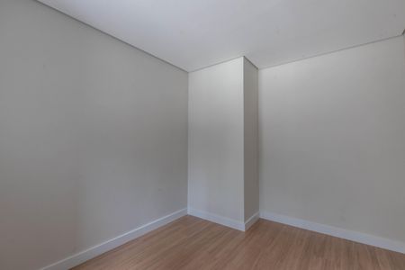 Apartamento à venda com 214m², 3 quartos e 2 vagas Apartamento à venda com 214m², 3 quartos e 2 vagasQuarto 2