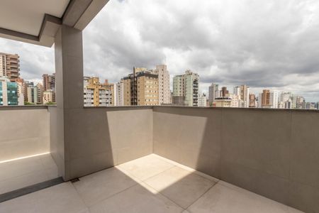 Apartamento à venda com 214m², 3 quartos e 2 vagasTerraço