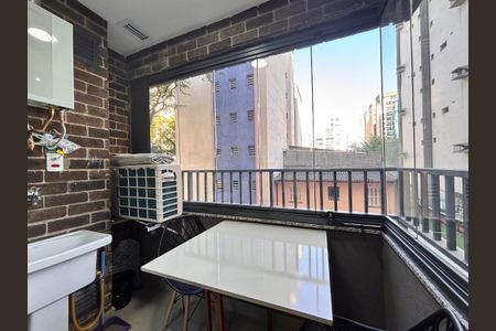 Varanda de kitnet/studio à venda com 1 quarto, 25m² em Indianópolis, São Paulo