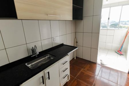 Cozinha - Armários de apartamento para alugar com 3 quartos, 64m² em Jardim Salete, Taboão da Serra