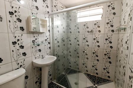 Banheiro de apartamento para alugar com 3 quartos, 64m² em Jardim Salete, Taboão da Serra