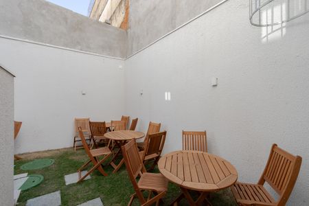 Apartamento à venda com 33m², 2 quartos e sem vaga Apartamento à venda com 33m², 2 quartos e sem vagaÁrea Comum