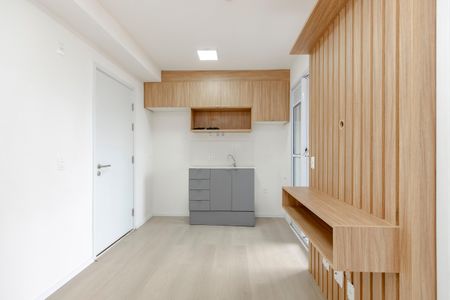Sala/Cozinha de apartamento à venda com 2 quartos, 33m² em Jardim Aeroporto, São Paulo