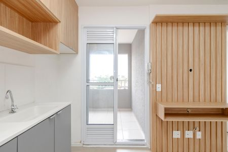 Sala/Cozinha de apartamento à venda com 2 quartos, 33m² em Jardim Aeroporto, São Paulo