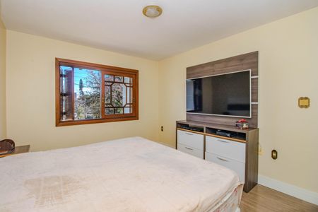 Casa à venda com 252m², 4 quartos e 2 vagas Casa à venda com 252m², 4 quartos e 2 vagasSuíte