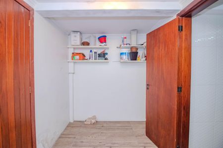 Casa à venda com 252m², 4 quartos e 2 vagas Casa à venda com 252m², 4 quartos e 2 vagasÁrea de Serviço