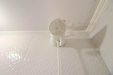 Casa à venda com 252m², 4 quartos e 2 vagas Casa à venda com 252m², 4 quartos e 2 vagasBanheiro Auxiliar