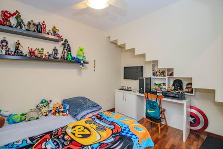 Casa à venda com 252m², 4 quartos e 2 vagas Casa à venda com 252m², 4 quartos e 2 vagasQuarto 1