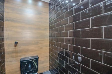 Casa à venda com 252m², 4 quartos e 2 vagas Casa à venda com 252m², 4 quartos e 2 vagasLavabo