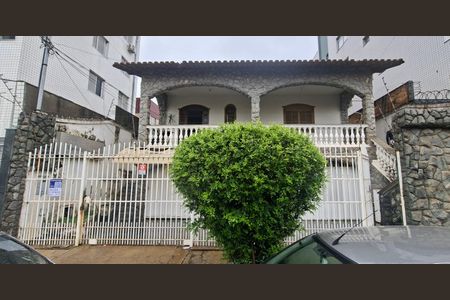 Casa à venda com 390m², 6 quartos e 4 vagasfachada / placa: gyak 283