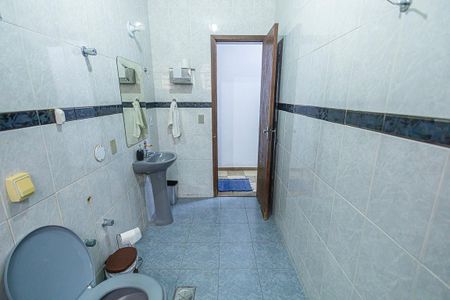 Casa à venda com 390m², 6 quartos e 4 vagasbanheiro