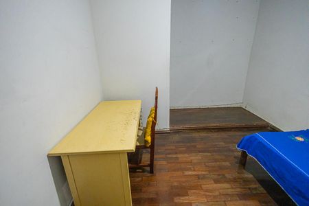 Casa à venda com 390m², 6 quartos e 4 vagasquarto 2