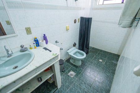 Casa à venda com 390m², 6 quartos e 4 vagassuite