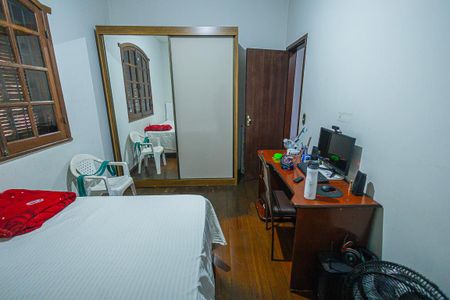 Casa à venda com 390m², 6 quartos e 4 vagasquarto 5