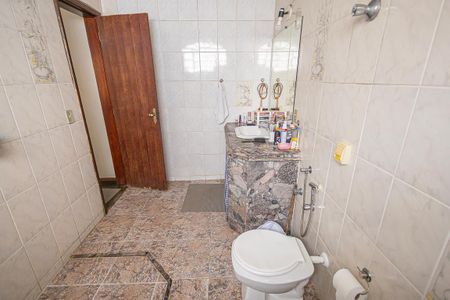 Casa à venda com 390m², 6 quartos e 4 vagassuite