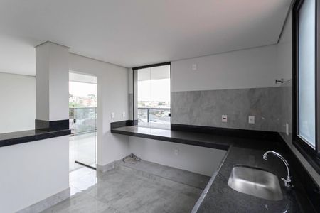 Apartamento à venda com 161m², 4 quartos e 4 vagasCozinha