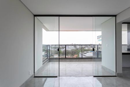 Apartamento à venda com 161m², 4 quartos e 4 vagasVaranda da sala