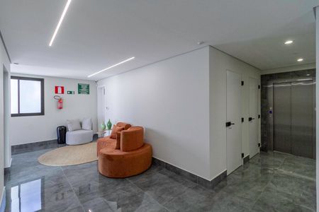 Apartamento à venda com 161m², 4 quartos e 4 vagasHall social