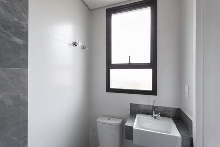 Apartamento à venda com 161m², 4 quartos e 4 vagasBanheiro da suíte 1