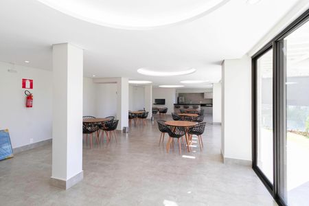 Apartamento à venda com 161m², 4 quartos e 4 vagasÁrea comum - Salão de festas